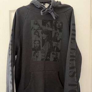 Eras Tour 2023 Black Sweatshit, Size Large